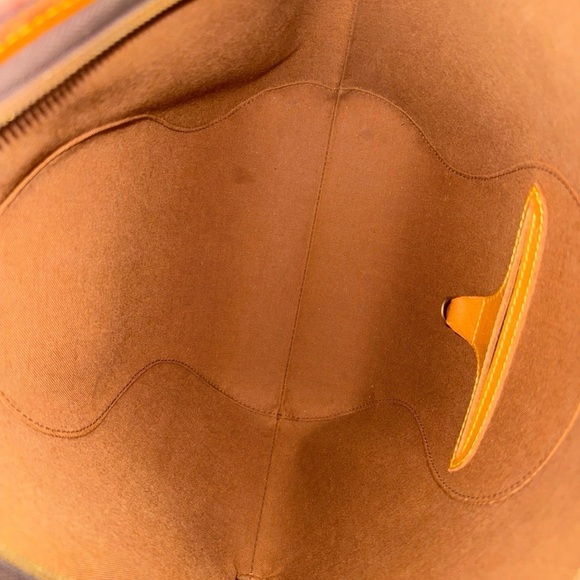 Louis Vuitton Classic Ellipse PM Brown Monogram Shoulder Bag - Picture 5 of 12